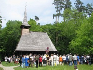 Hramul Bisericii din Dretea – de Rusalii la Astra