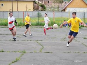 tnl a organizat cupa microbiştilor la cisnădie. urmează baschet în parcul tineretului