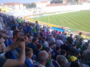 foto: se umple tribuna la gaz metan - fc timișoara. peste 4.000 de spcectatori la meci