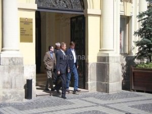 Crin Antonescu s-a văzut cu Iohannis la Primăria Sibiu