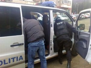 diicot a făcut din nou descinderi şi perchiziţii în sibiu