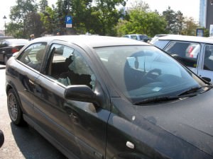 hoţii au revenit cu spargeri auto în weekend la sibiu