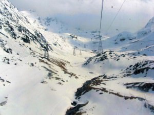 Un alpinist a fost găsit mort pe Transfăgărăşan în apropiere de Bâlea Lac