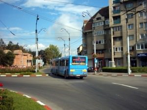 Şoferii pot vira la stânga de pe Magheru pe Constituţiei