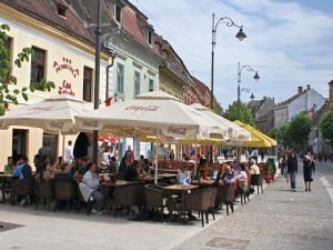 Peste 40 de terase sunt amplasate pe domeniul public la Sibiu. Opt au fost amendate....