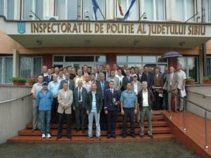 întâlnire emoționantă pentru foști polițiști de la judiciar din sibiu