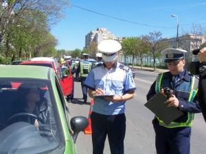 autorul unui furt din auto, reţinut de poliţiştii sibieni