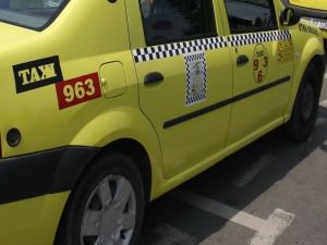 Taximetriştii sibieni impozitaţi în sistemul normelor de venit începand cu anul 2012