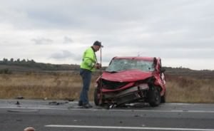 Poliţia nu spune clar cine este vinovat în cazul accidentului produs pe DN1 în urma căruia un poliţist a ajuns în comă la spital