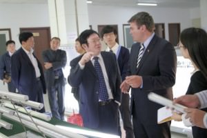 Avrigul aduce chinezi pentru a face în oraş un bioreactor pe biomasă