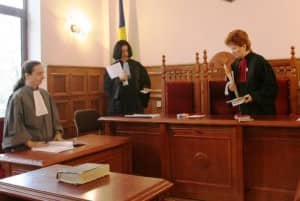 15 candidaţi pentru un post de grefier la sibiu. la sălişte au fost 12 candidaţi pe un post