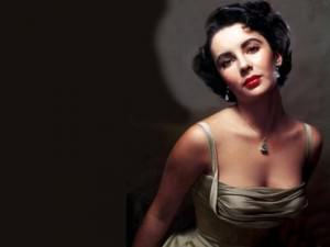 Colecţia de bijuterii a actriţei Elizabeth Taylor, vândută cu 115,9 milioane de dolari