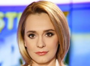 Andreea Esca petrece Crăciunul la Sibiu alături de socri şi alte rude din Franţa