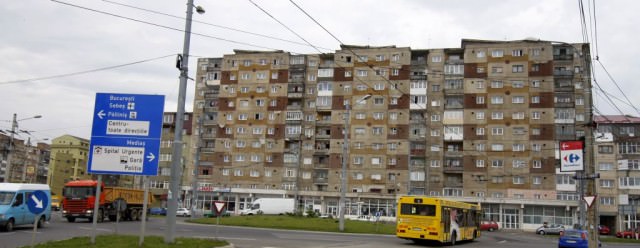 Preţul mediu de vânzare al apartamentelor vechi a scăzut la 718 euro/mp în Sibiu