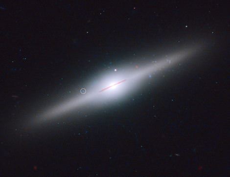 telescopul hubble a descoperit rămășițele unei galaxii dezintegrate