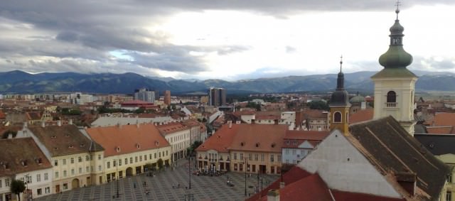 Municipiul Sibiu merge cu mii de broșuri și DVD-uri la Târgul de Turism al României