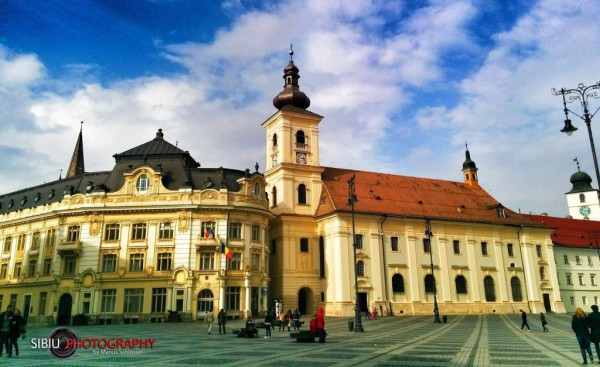 piata mare sibiu centru primaria