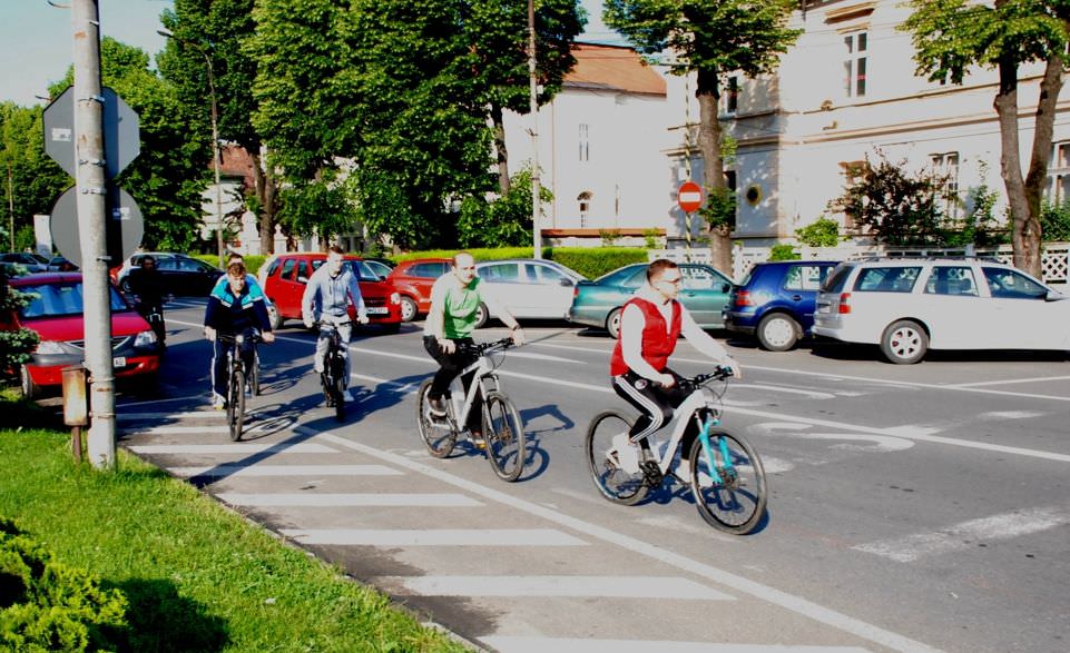 studenti biciclete