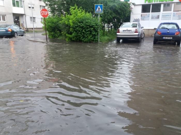 strada hategului inundatii strand 3