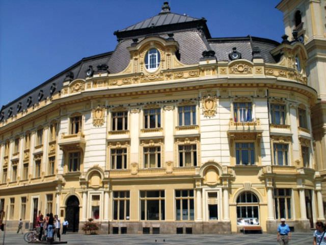 numele datornicilor la impozite și taxe, făcute publice de primăria sibiu. cum poți să ieși de pe listă!