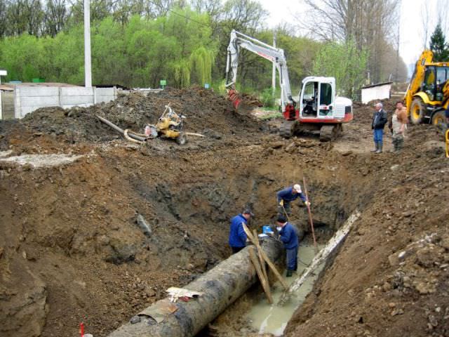 două străzi din șelimbăr vor avea rețea nouă de apă și canalizare