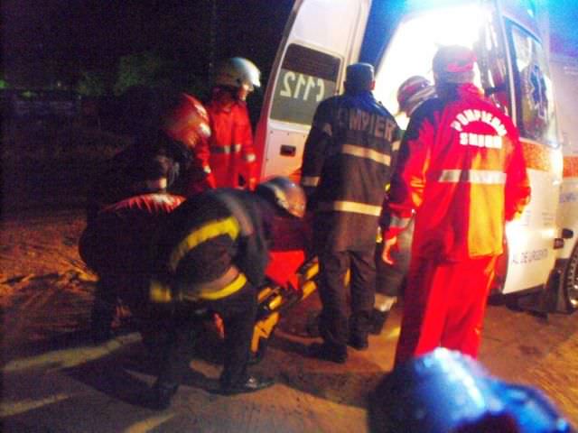 trei accidente la sibiu. şapte răniţi este bilanţul acestora. doi sunt în stare gravă