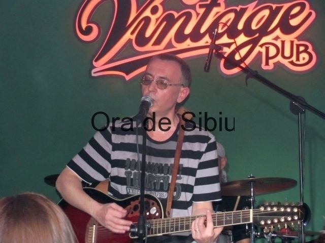 foto - video: concert de zile mari cu trupa taxi în vintage pub