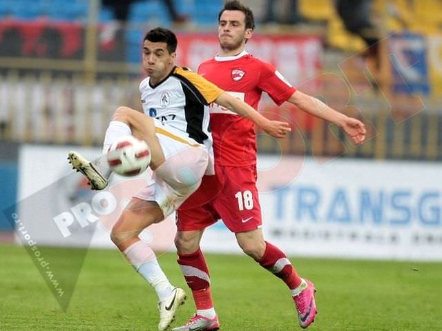 VIDEO DECLARAȚII ȘI REZUMAT - Gaz Metan bate cu 2-1 pe Dinamo după un meci nebun. Pârvulescu a înscris în minutul 94!