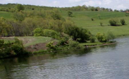 video - un băiat de 14 ani a murit înecat într-un lac din sibiu