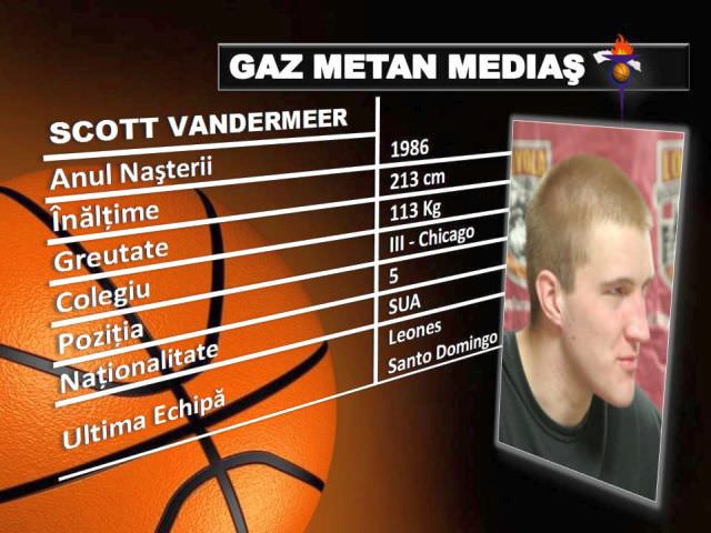 foto – gaz metan a transferat un pivot american de 2,13 metri înălţime