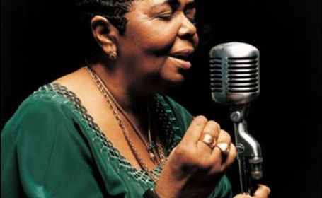 cesaria evora a murit. "diva desculţă" a încetat din viaţă la vârsta de 70 de ani