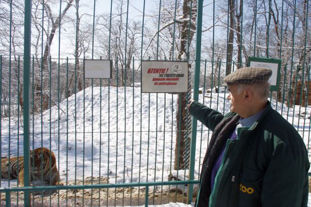 Bebeşelea şi-a dat demisia din funcţia de director al Grădii Zoologice Sibiu. Marius Lunca îi ia locul