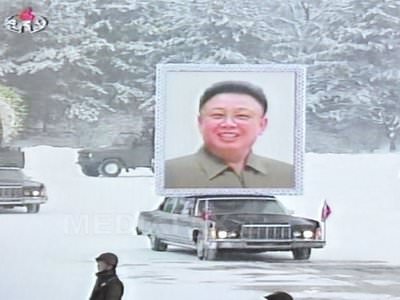 video funeraliile lui kim jong-il: sute de mii de nord-coreeni, pe străzile phenianului. imagini din coreea de nord