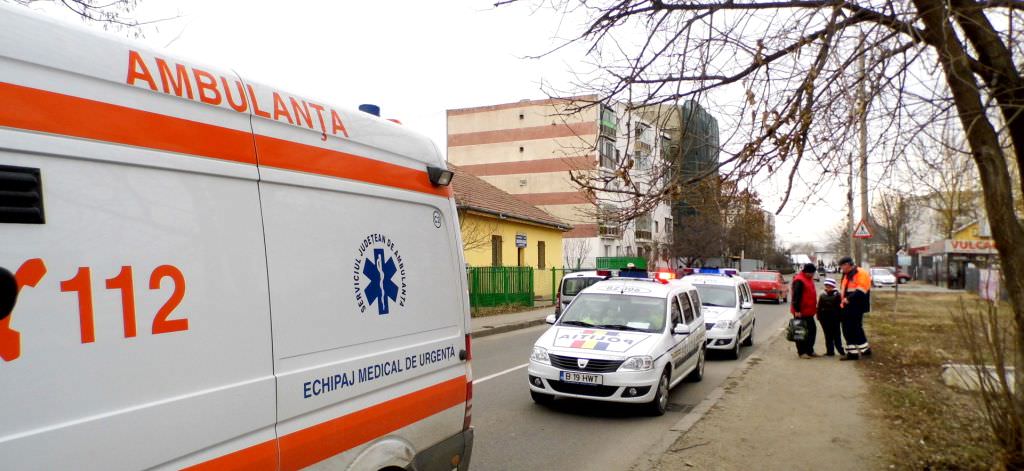 ambulanţele patrulează prin sibiu pentru a căuta persoanele fără adăpost în perioada de cod portocaliu