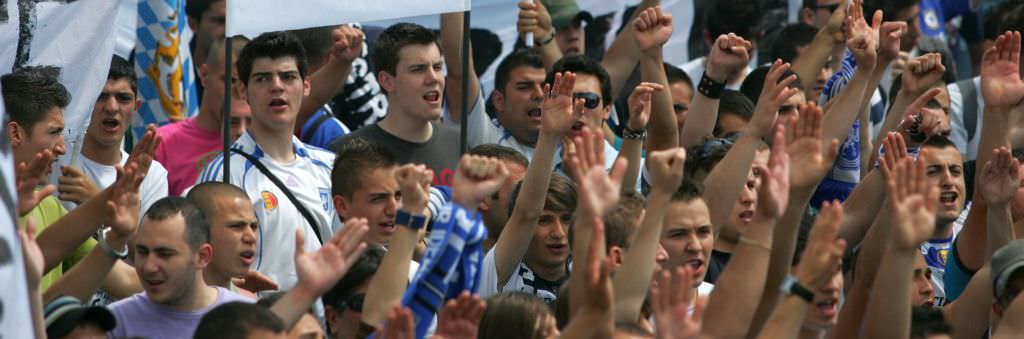 galeriile lui steaua, dinamo, rapid, u şi cfr cluj, voinţa sibiu şi gaz metan, protestează sâmbătă în centrul sibiului