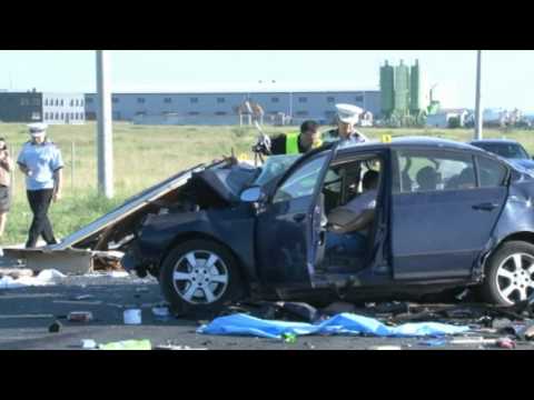 video foto accident mortal pe centura sibiului. un tir a strivit un passat