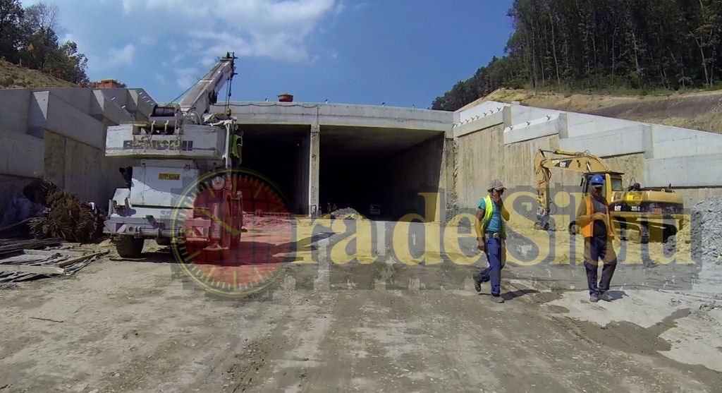 video foto exclusiv cum arată primul tunel de autostradă din romania. vezi cum s-a construit!