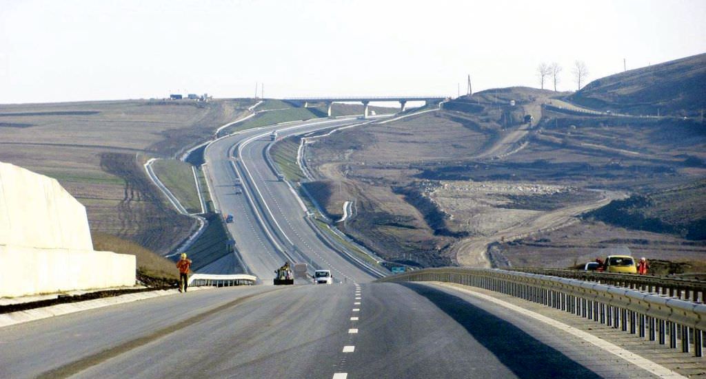 șova promite inaugurare pe 1 decembrie la autostrada sibiu – orăștie. se dau bani pentru centura mediașului