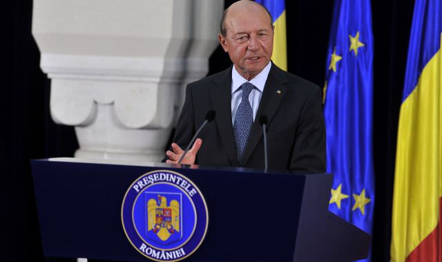 traian basescu critica noile taxe: â€œe gresit sa inventam impozite. nu marirea taxelor este solutiaâ€!