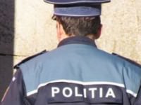 trei poliţişti de la mediaş, trimişi în judecată. unul dintre ei e acuzat că ar fi primit 20 de litri de motorină pentru a nu suspenda un permis de conducere