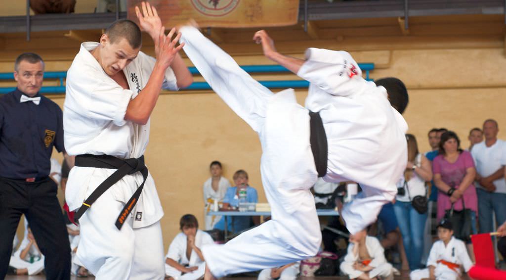 weekend plin de competiții de karate la sala transilvania