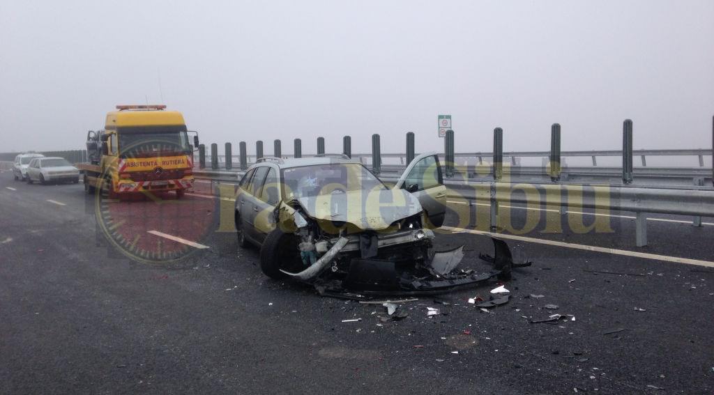 VIDEO FOTO IMAGINI TERIFIANTE cu carambolul de zeci de masini de pe autostrada Sibiu - Orăștie