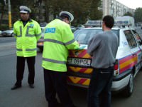 oprit de poliţie un bărbat din alma conducea un autoturism neînmatriculat