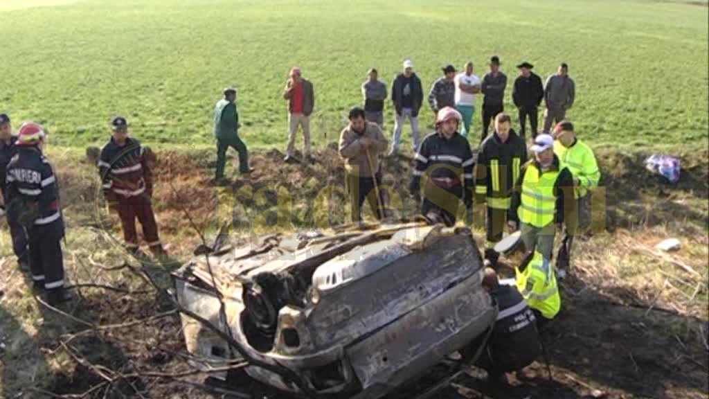 video foto un tânăr de 18 ani a ars de viu la volan pe dj 106, lângă nocrich (atenție imagini șocante)