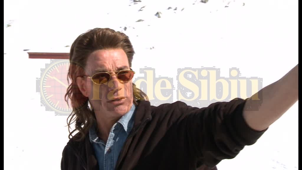 video foto jean claude van damme s-a îndrăgostit de jurnaliste la bâlea lac