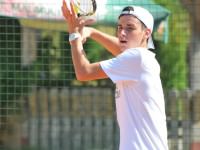 tenismanul medieşean bogdan apostol aproape de roland garros | vezi amănunte