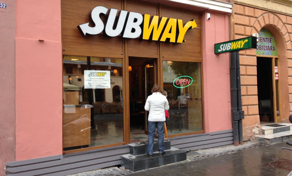 GALERIE FOTO Subway a deschis primul restaurant din Sibiu. Urmează cel din Veștem!