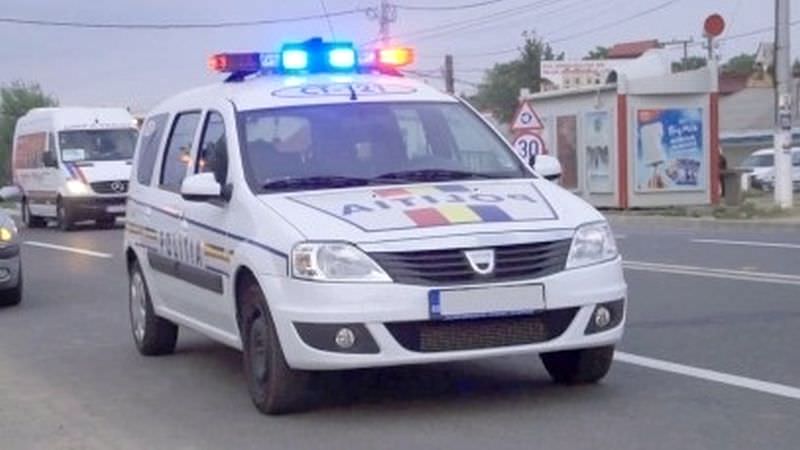 grav accident la ruși. un șofer a murit încarcerat și alte 5 persoane au fost rănite