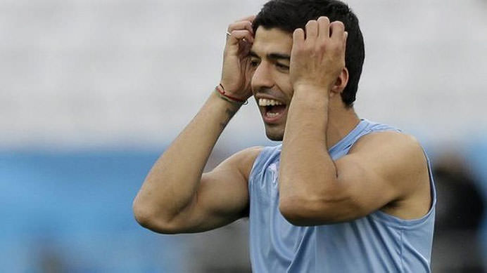 suarez a ingenuncheat anglia: uruguay – anglia, scor 2-1