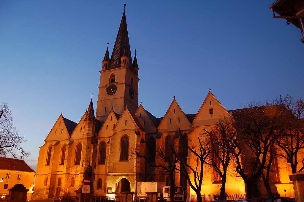 concert de crăciun la biserica evanghelică. vin două soprane cunoscute și soliști din germania